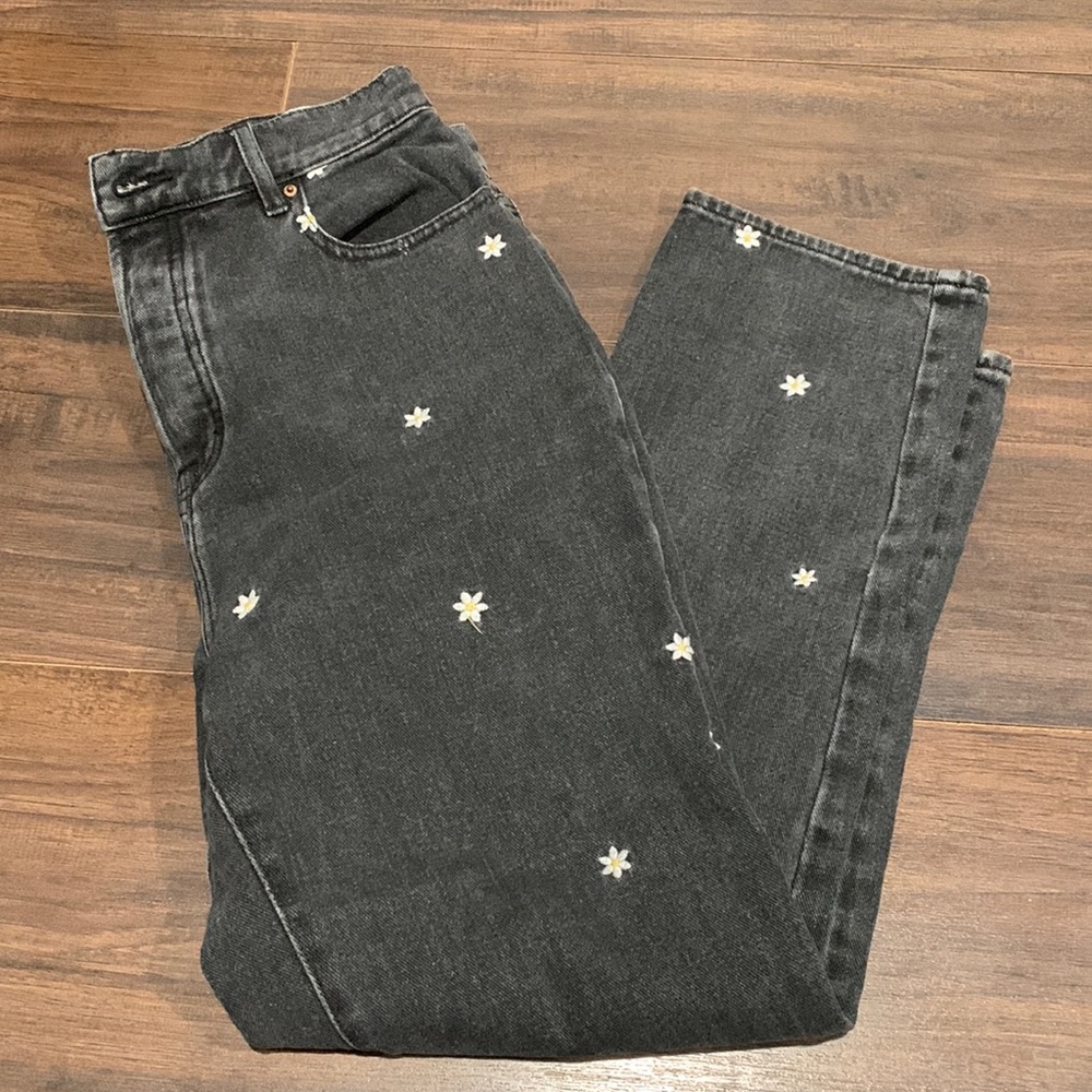 Pacsun flower mom jeans